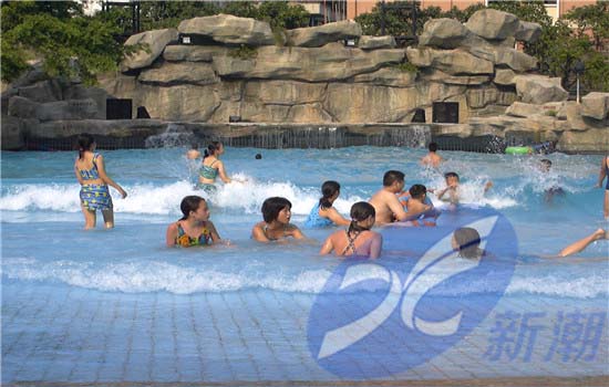 广州大型海浪池：水上乐园气动